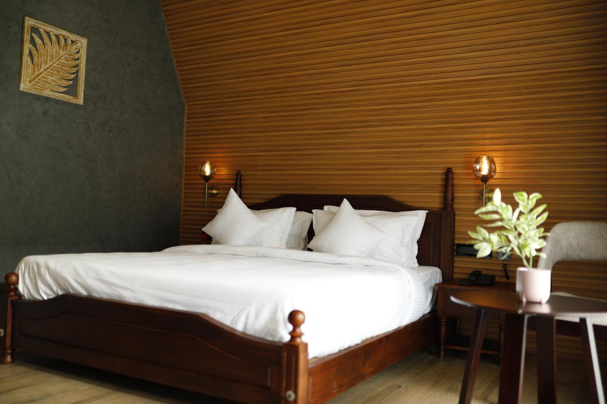 Leela'S 7Th Heaven Resort & Spa Trikunnapuzha Exterior foto
